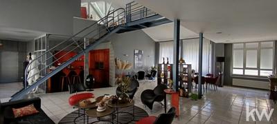 Appartement - 217 m² - 7 pièces