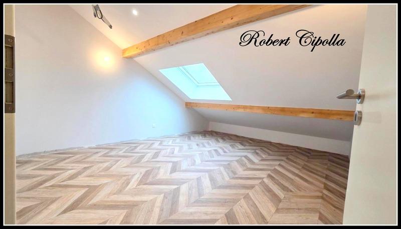 Appartement - 103 m² - 4 pièces