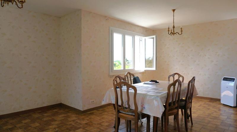 Maison traditionnelle - 103 m² - 6 pièces