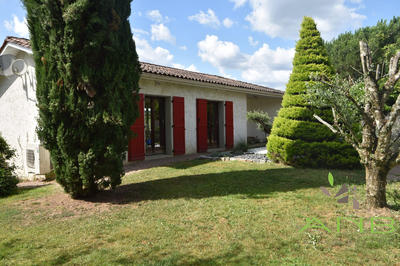 Maison - 200 m² - 6 pièces