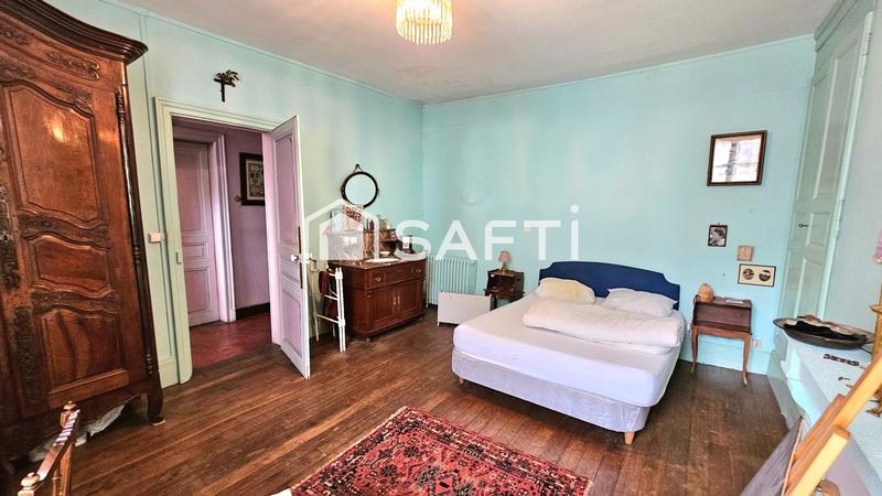 Maison - 185 m² - 7 pièces