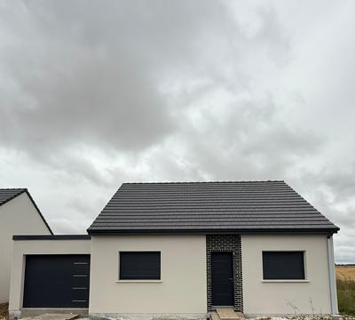 Maison - 95 m² - 5 pièces