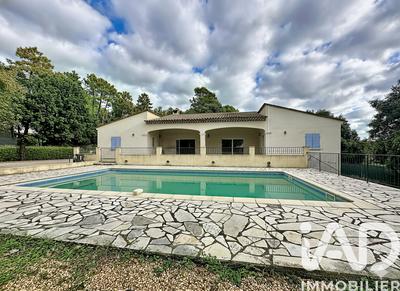 Maison - 186 m² - 6 pièces