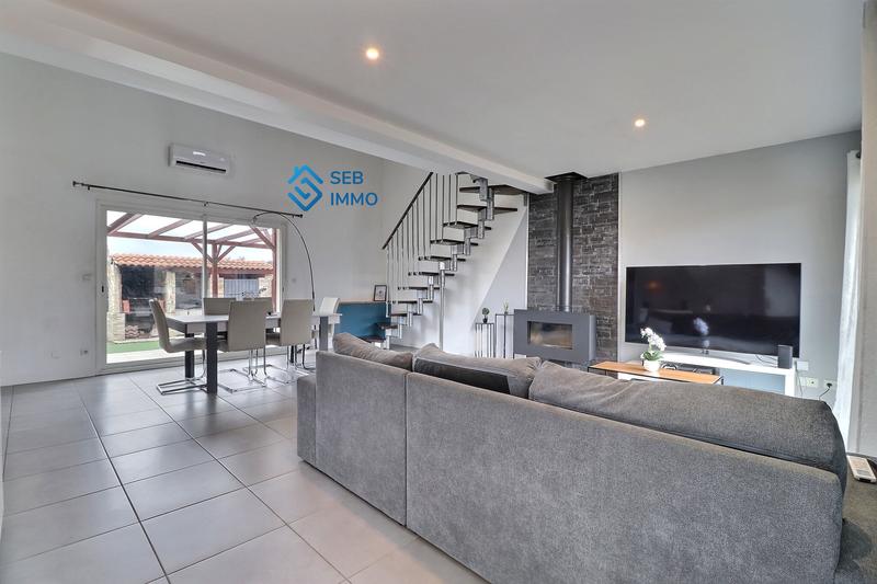 Maison - 90 m² - 4 pièces