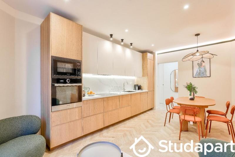 Chambre - 13 m² - 1 pièce