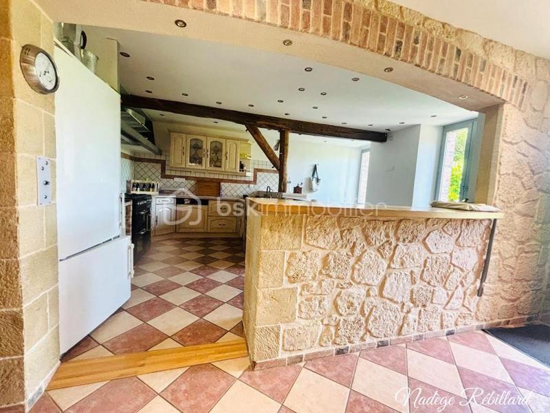 Propriété - 180 m² - 6 pièces