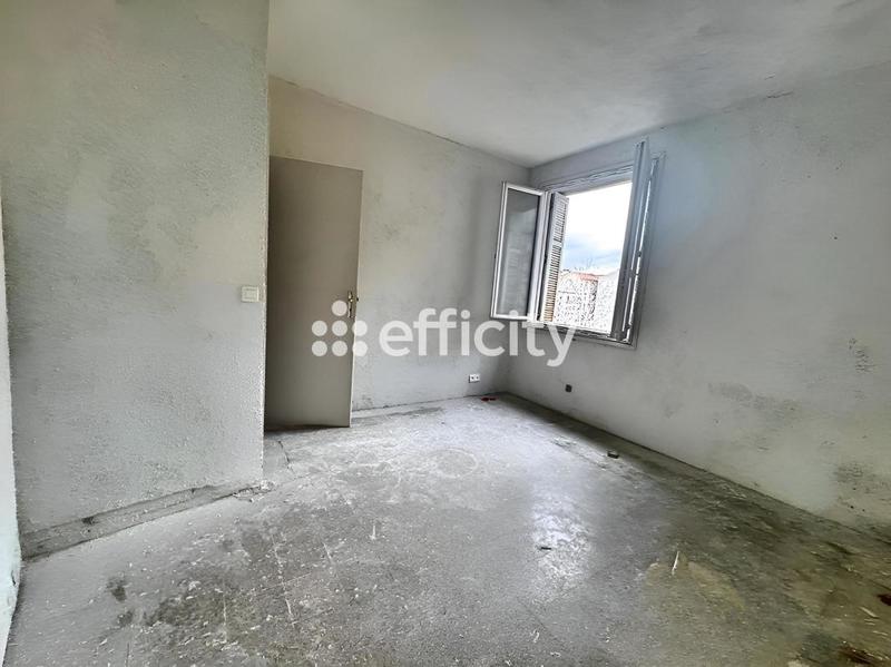 Appartement - 99 m² - 4 pièces