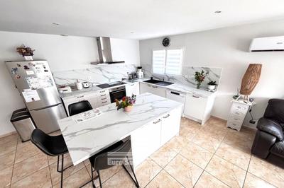 Villa - 94 m² - 4 pièces