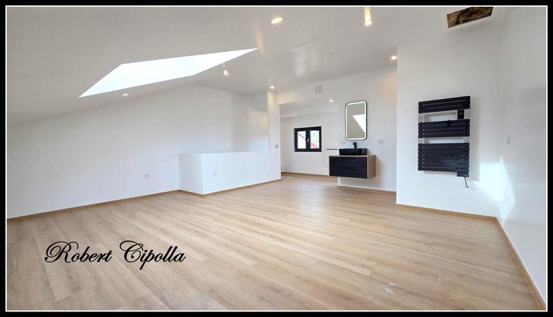 Maison - 160 m² - 6 pièces