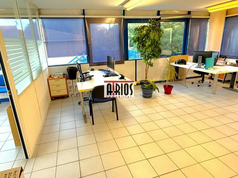 Bureau - 315 m²