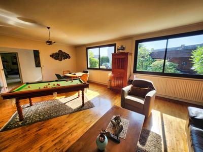 Maison - 197 m² - 6 pièces