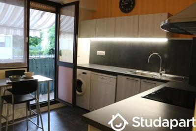 Chambre - 13 m² - 1 pièce