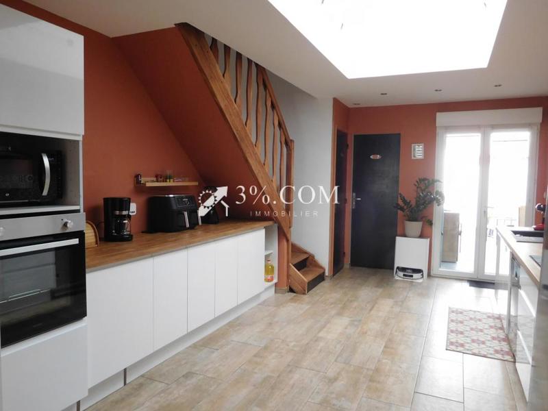 Maison - 80 m² - 6 pièces