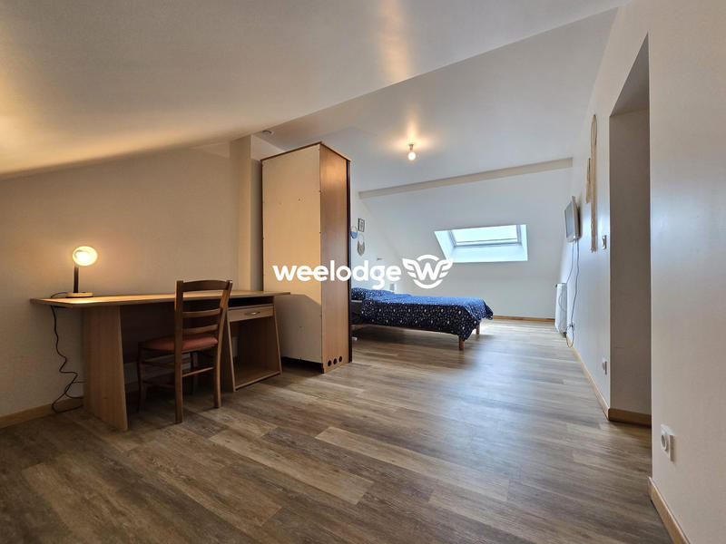 Maison - 282 m² - 13 pièces