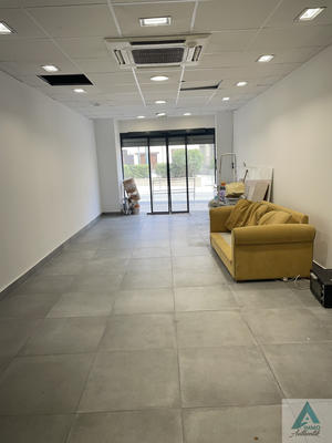 Local commercial - 58 m²