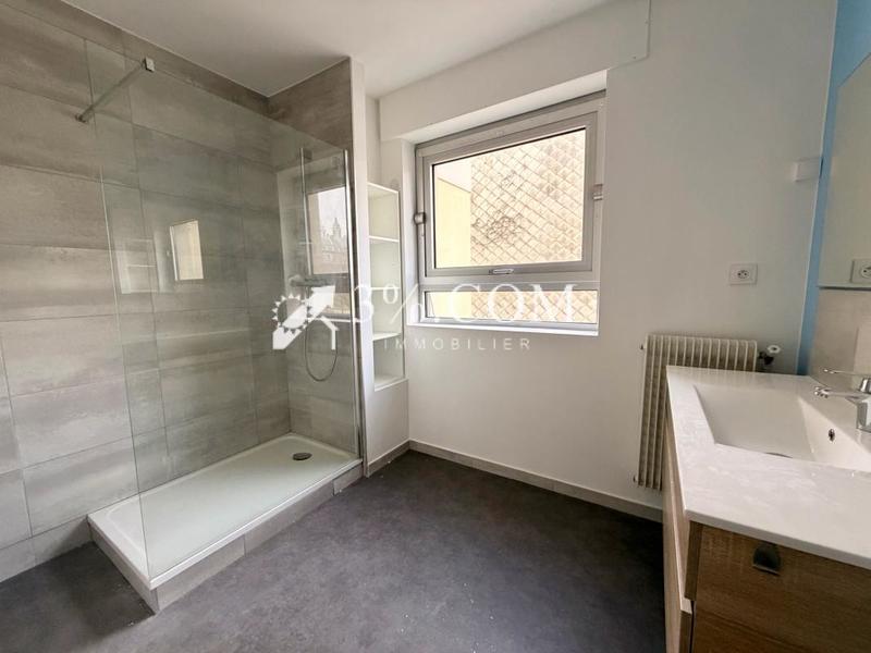 Appartement - 92 m² - 4 pièces