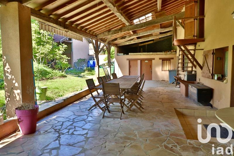 Maison - 199 m² - 8 pièces