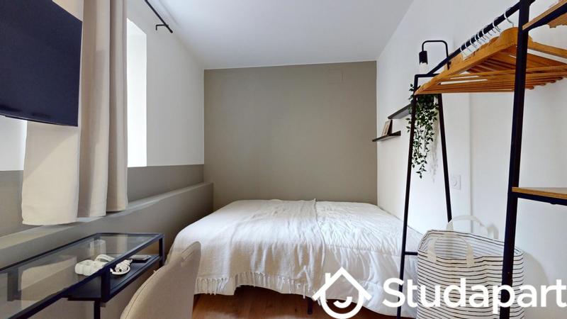 Chambre - 11 m² - 1 pièce