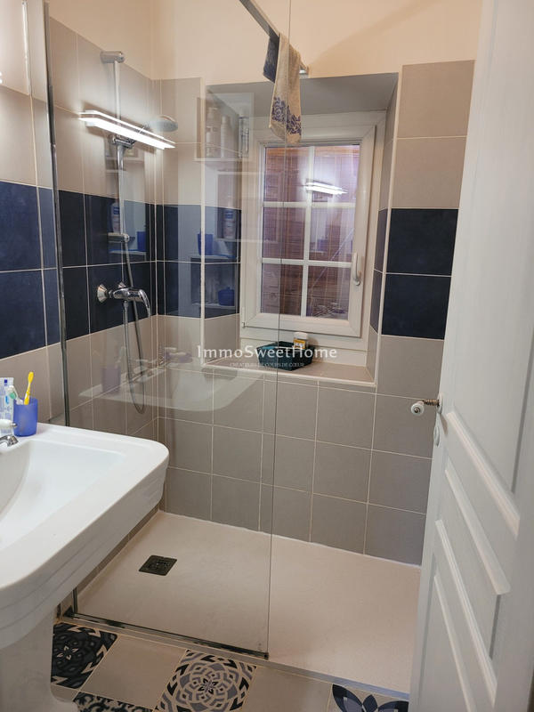 Mas - 71 m² - 5 pièces