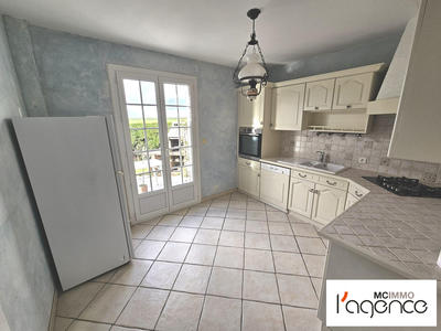 Maison traditionnelle - 110 m² - 4 pièces