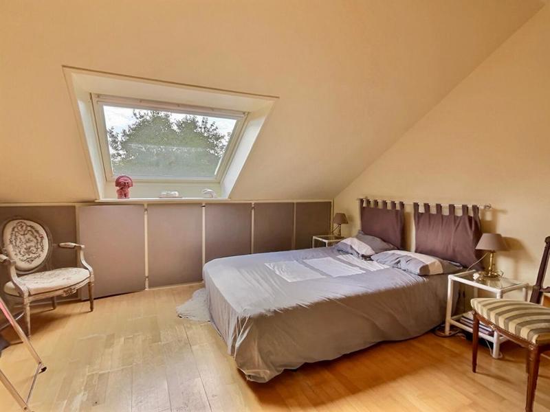 Maison - 235 m² - 8 pièces