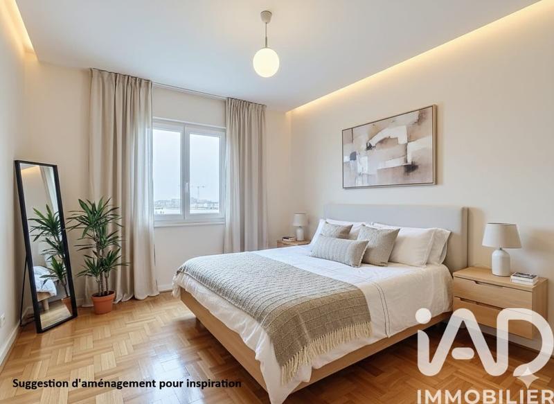 Appartement - 92 m² - 4 pièces