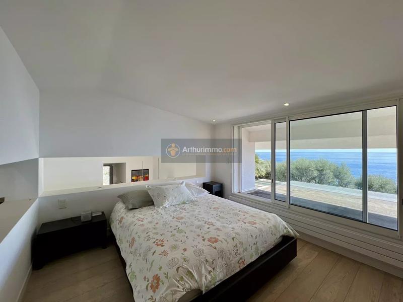 Maison - 185 m² - 6 pièces