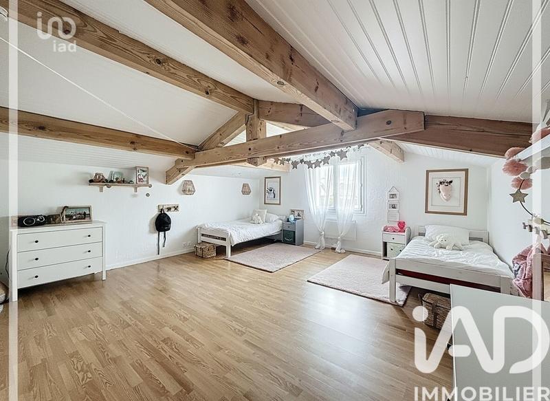 Maison - 177 m² - 8 pièces