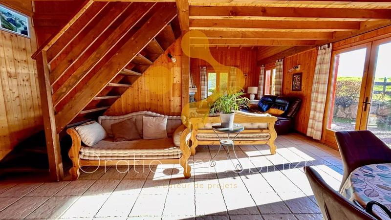 Maison - 104 m² - 4 pièces