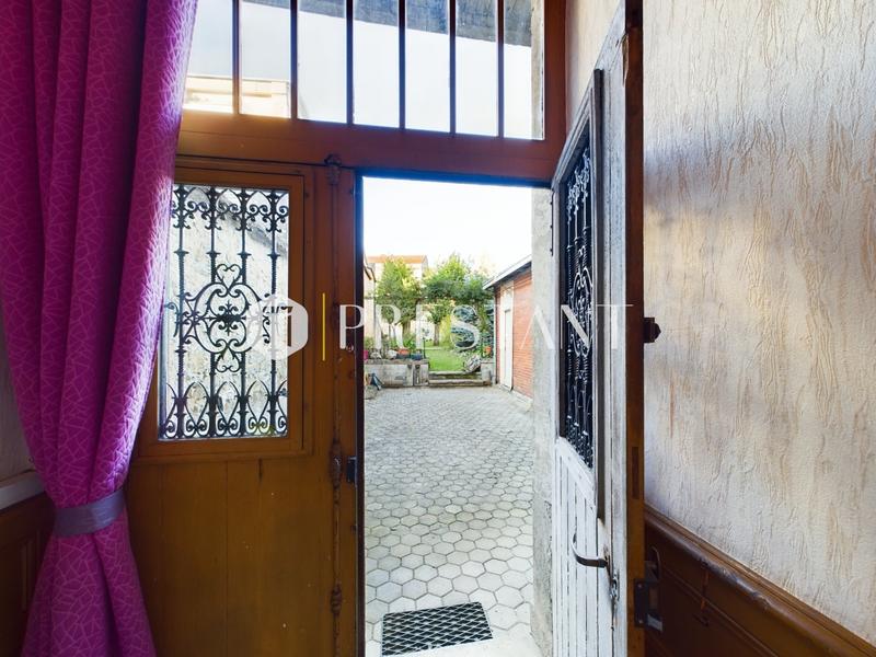 Immeuble - 380 m² - 10 pièces