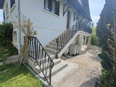 Maison - 107 m² - 6 pièces