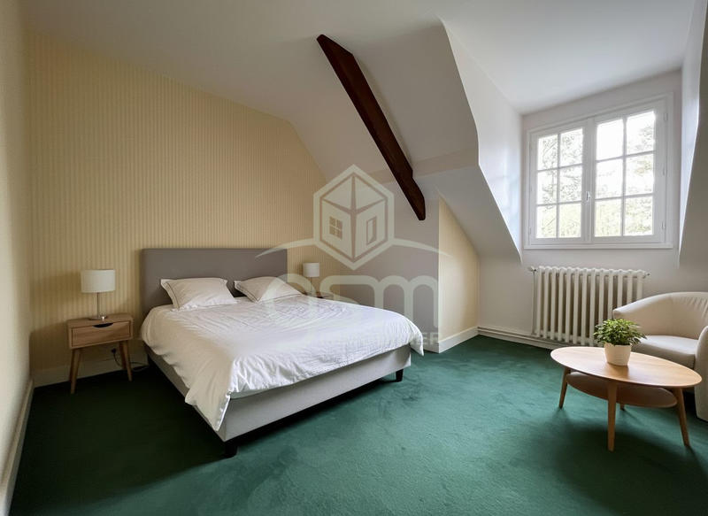 Maison - 165 m² - 7 pièces