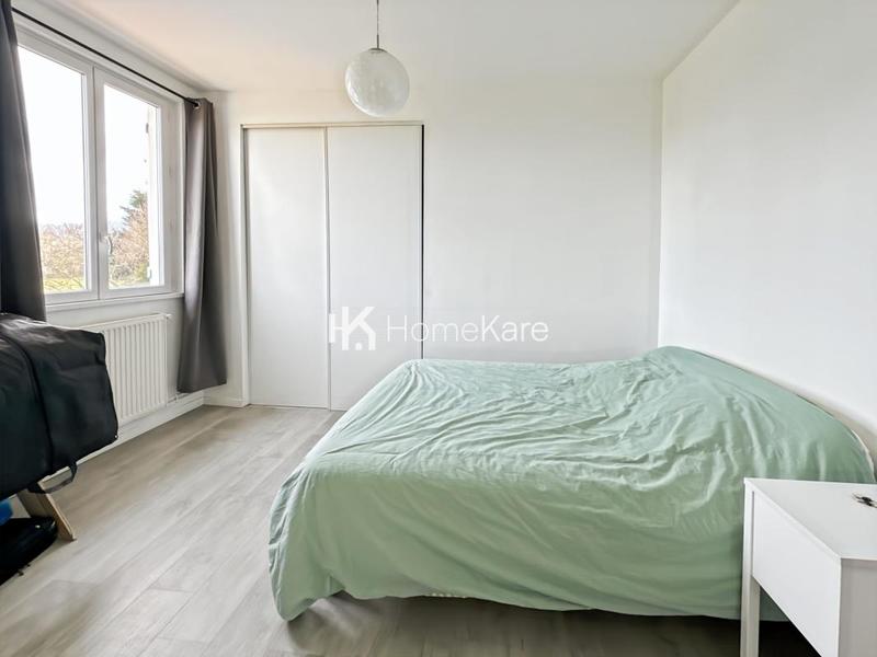 Maison - 202 m² - 5 pièces