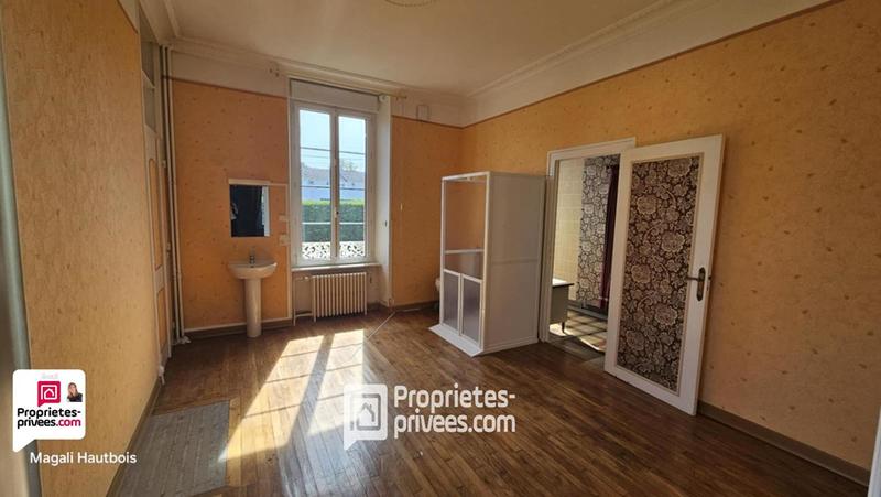 Propriété - 197 m² - 10 pièces