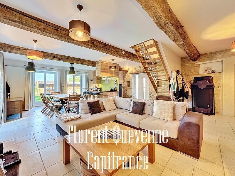 Maison en pierre - 142 m² - 7 pièces