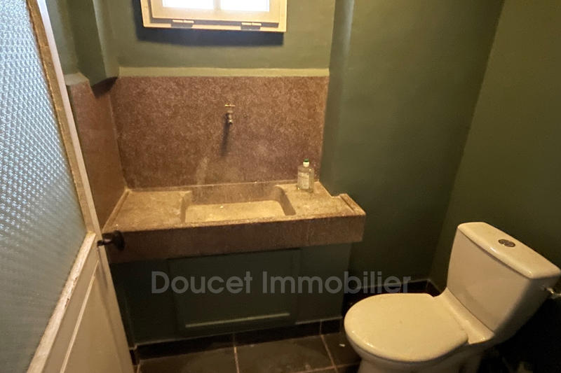 Maison - 279 m² - 9 pièces