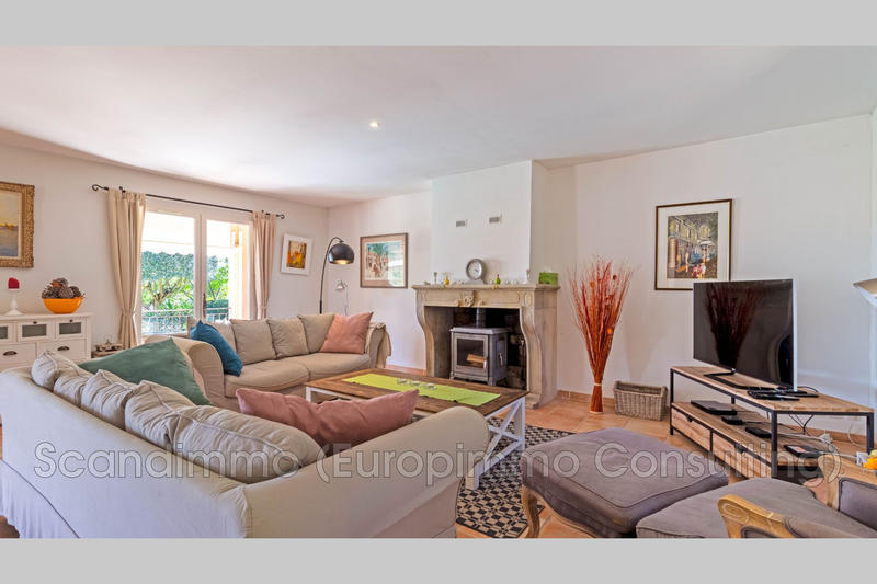 Maison - 180 m² - 5 pièces