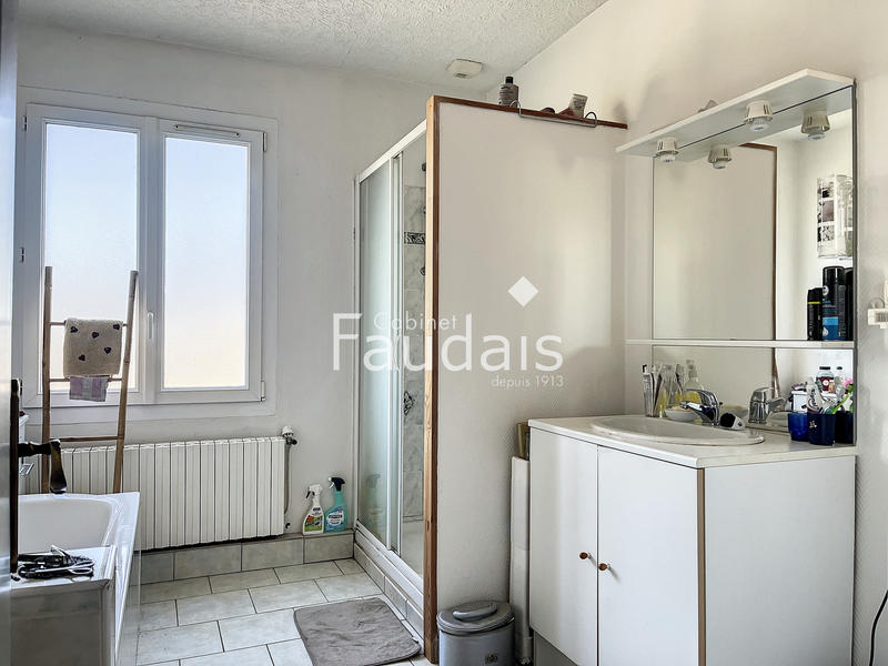 Appartement - 91 m² - 4 pièces