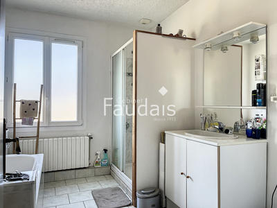 Appartement - 91 m² - 4 pièces