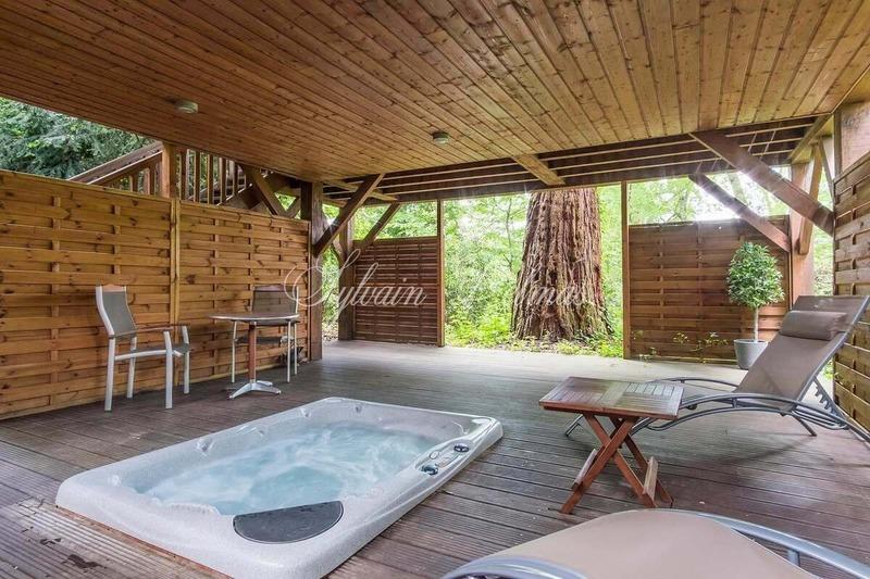 Château - 1 000 m² - 32 pièces