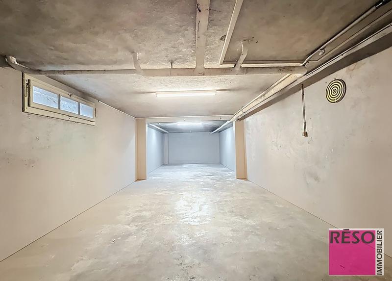 Maison - 230 m² - 7 pièces