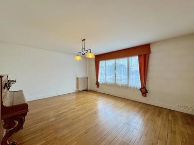 Appartement - 100 m² - 4 pièces