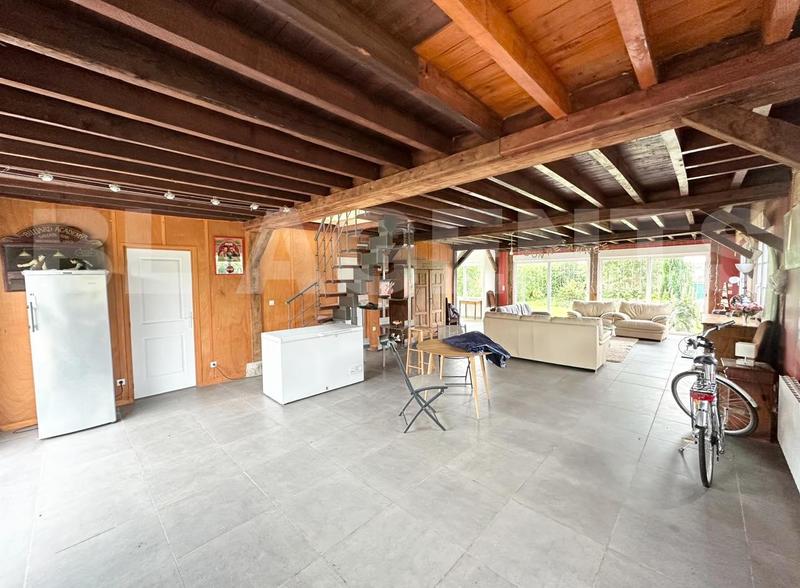 Maison - 314 m² - 11 pièces