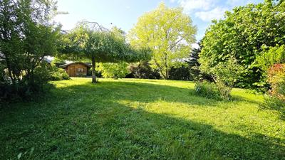 Maison - 241 m² - 7 pièces