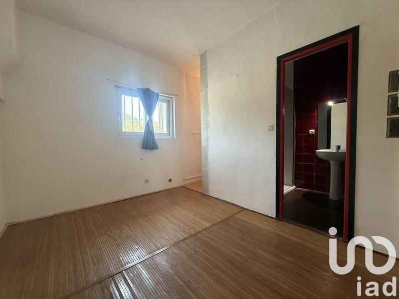 Maison - 250 m² - 8 pièces