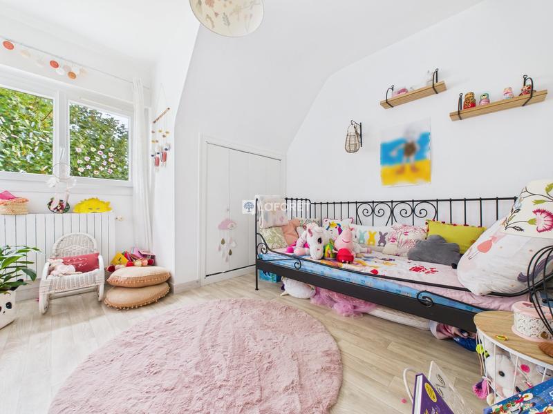 Maison - 192 m² - 8 pièces