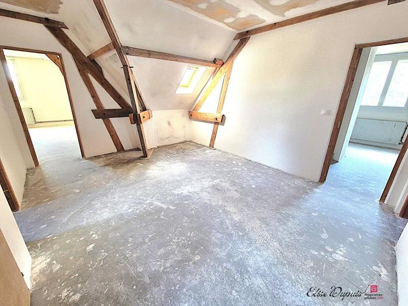 Maison - 182 m² - 8 pièces