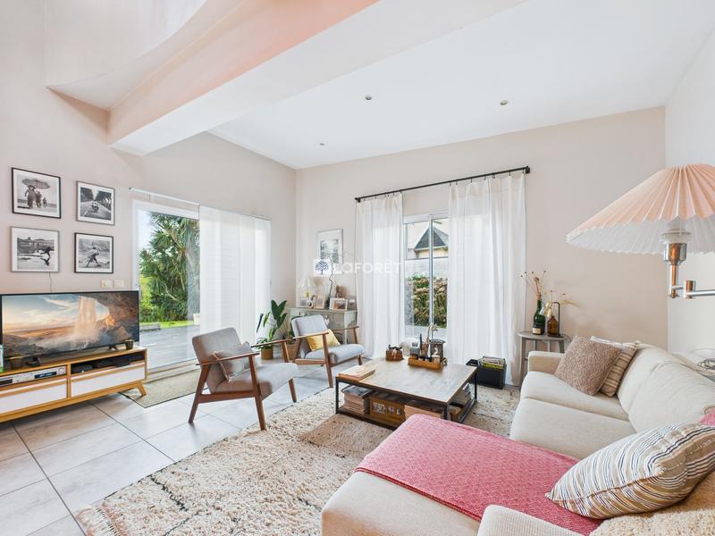 Maison contemporaine - 133 m² - 5 pièces