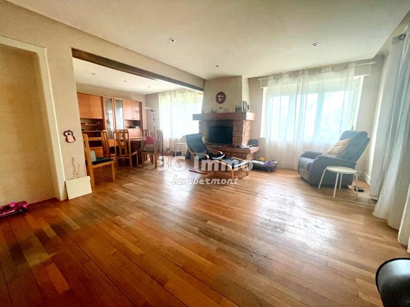 Maison - 170 m² - 8 pièces