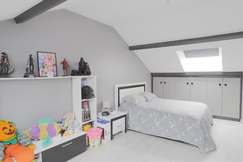 Maison - 263 m² - 11 pièces